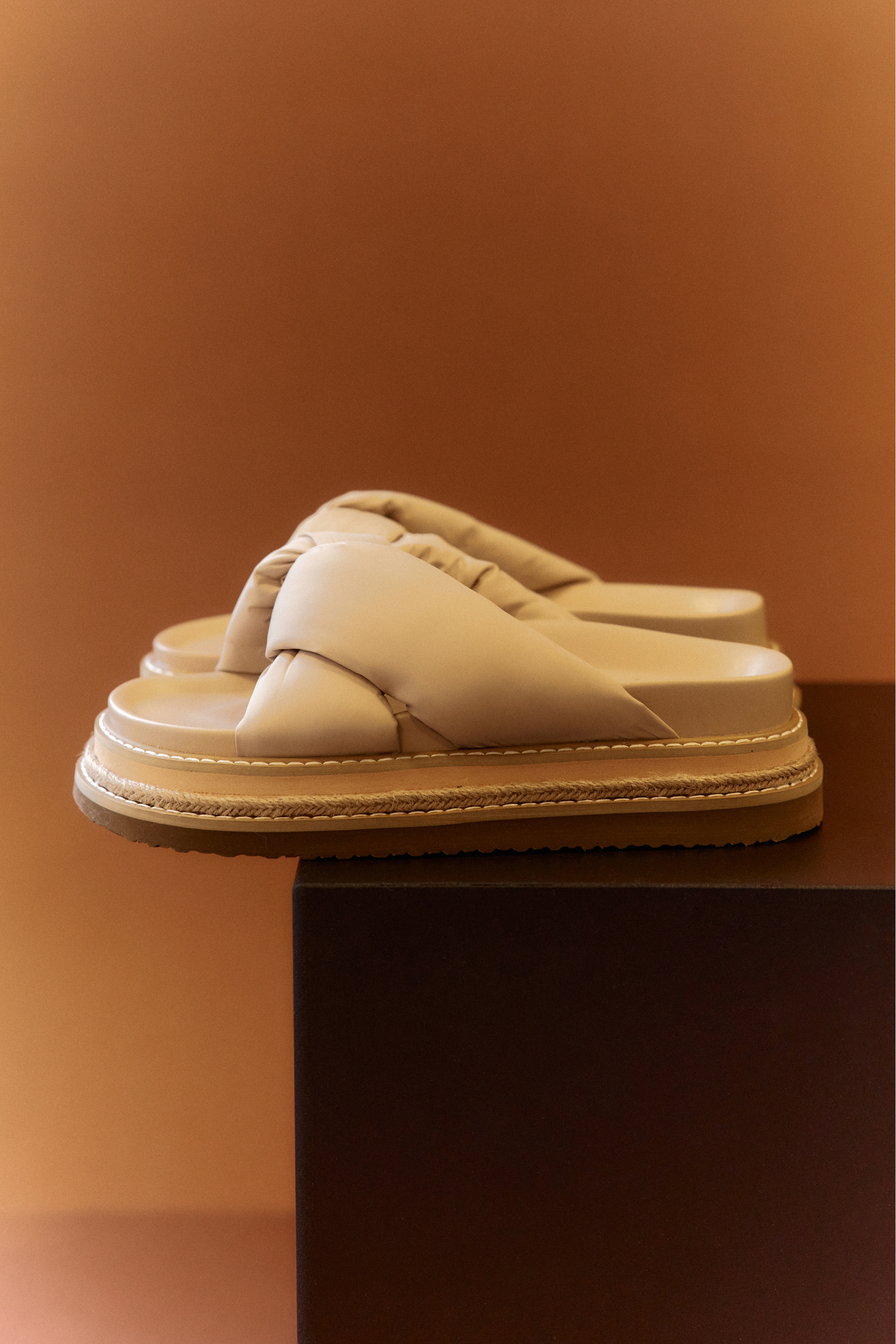 Thames Flatform Slides - Stone Beige