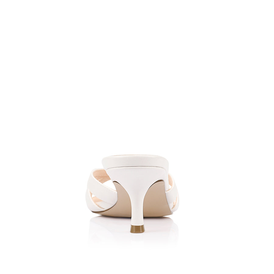 Women's chalk white kitten heel mule