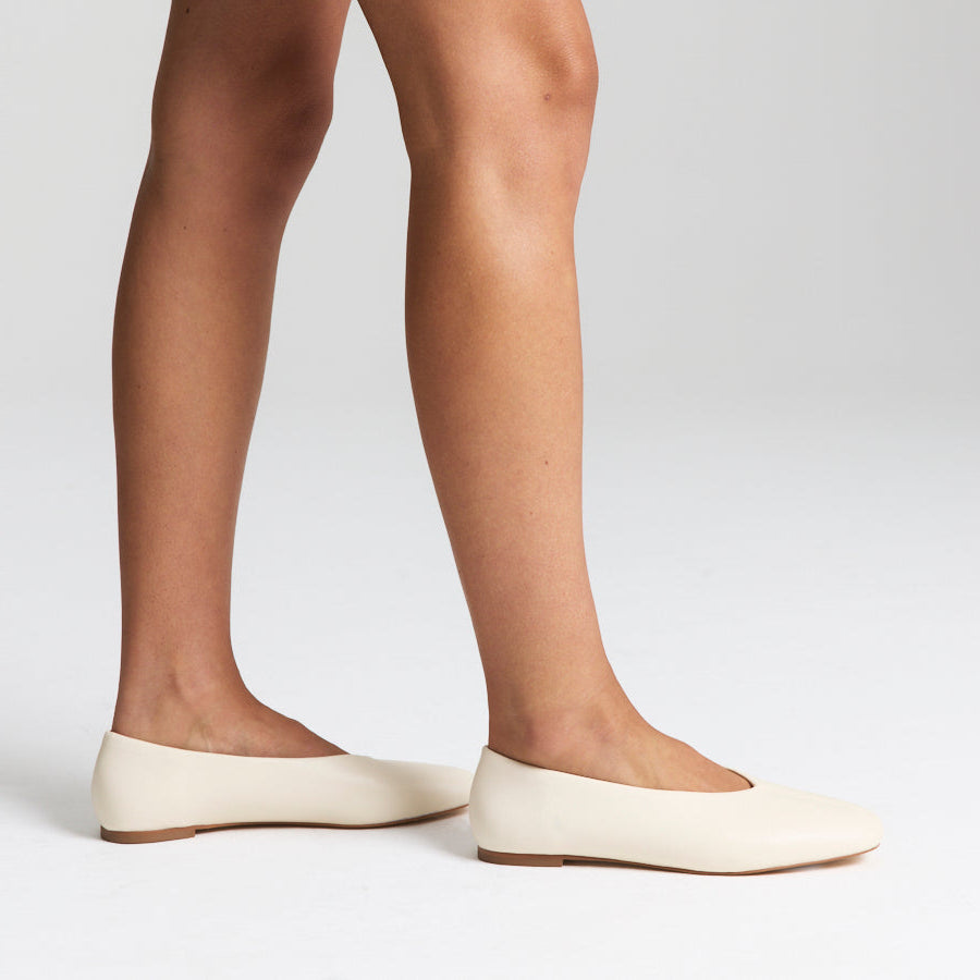 Euan Ballet Flats - Bone White