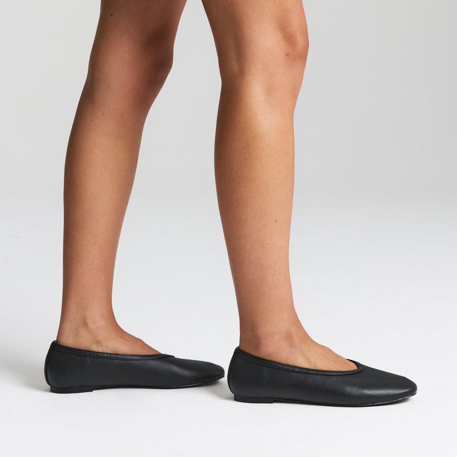 Euphoria Ballet Flats - Black