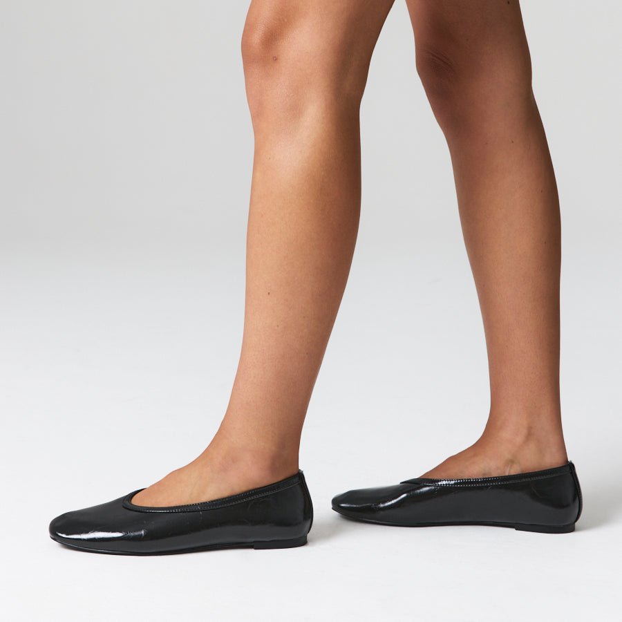 Euphoria Ballet Flats - Black Crinkle