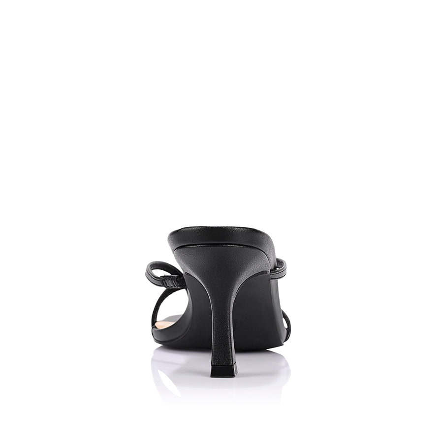 Este Strappy Mules - Black