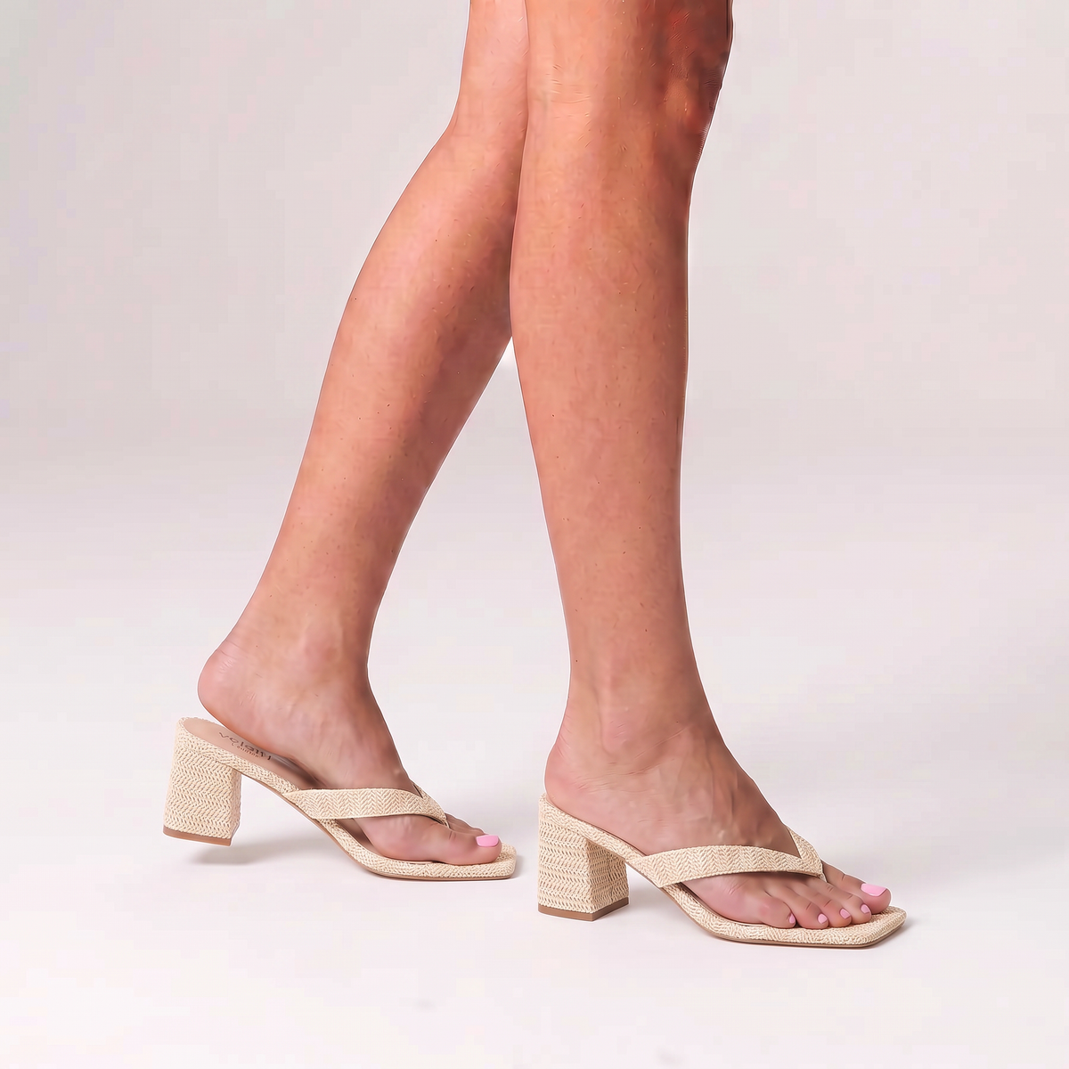 Stoked Block Heel Thongs - Raffia