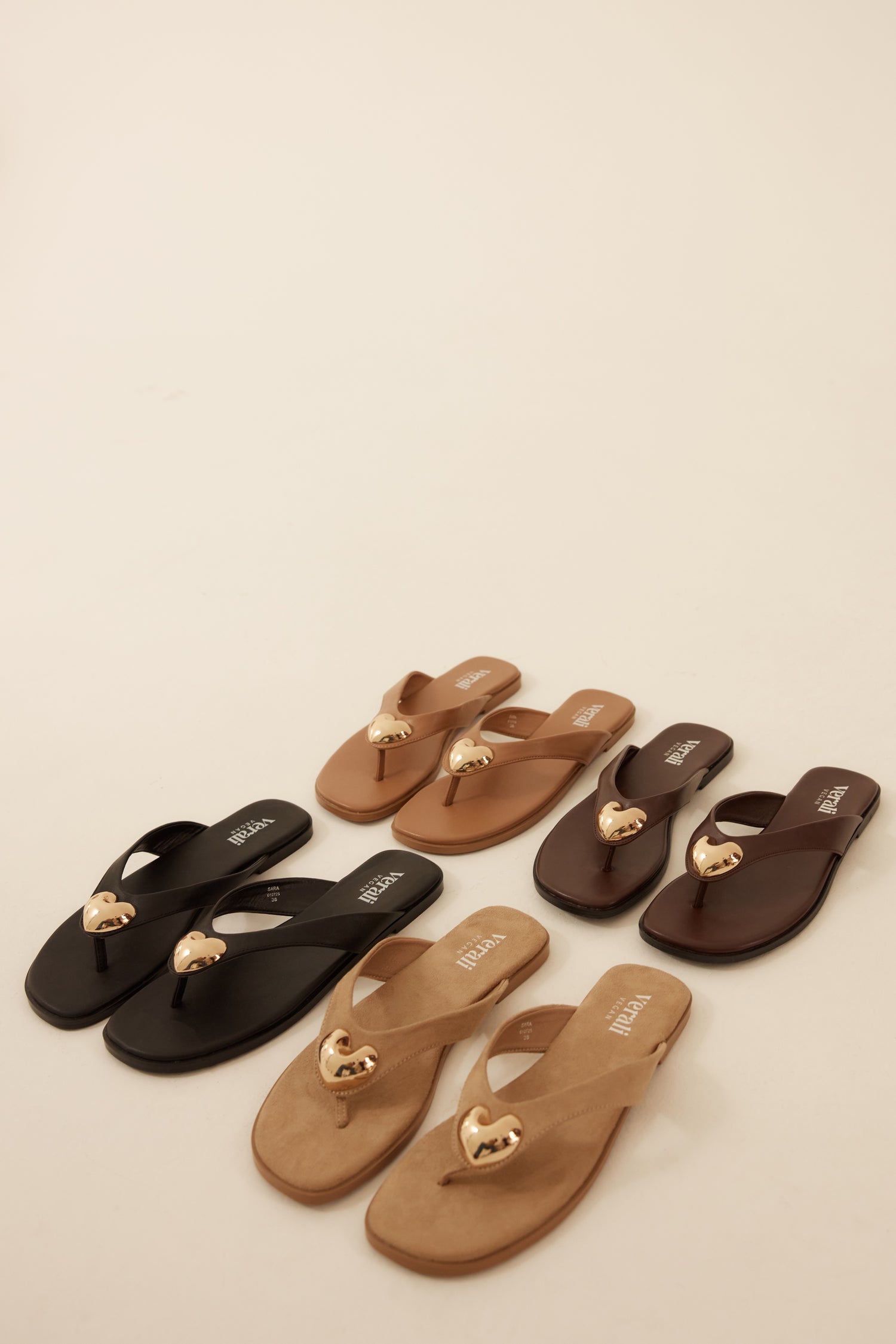 Sara Casual Thongs - Black