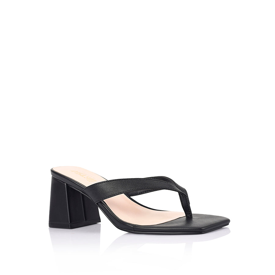 Women's black smooth block thong heel with square toe