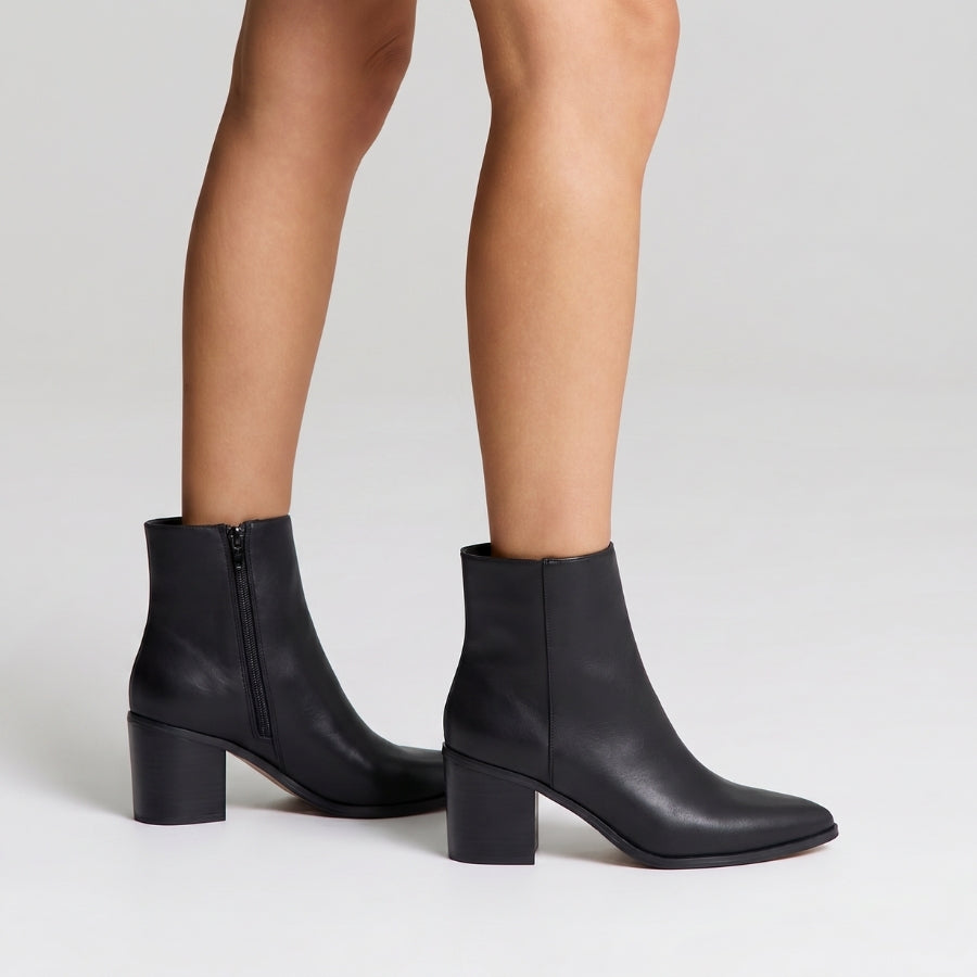 Abbott Ankle Boots - Black