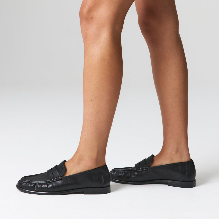 Angel Loafers - Black Crinkle