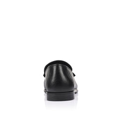 Black leather loafer with ruched toe vamp
