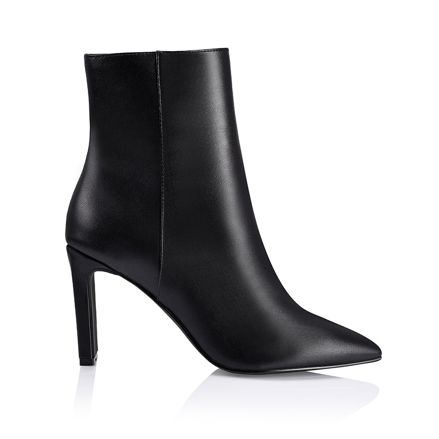 Effigy Heeled Ankle Boots - Black Smooth