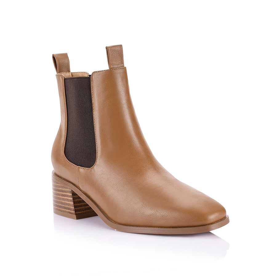 Women's tan heeled chelsea ankle boot