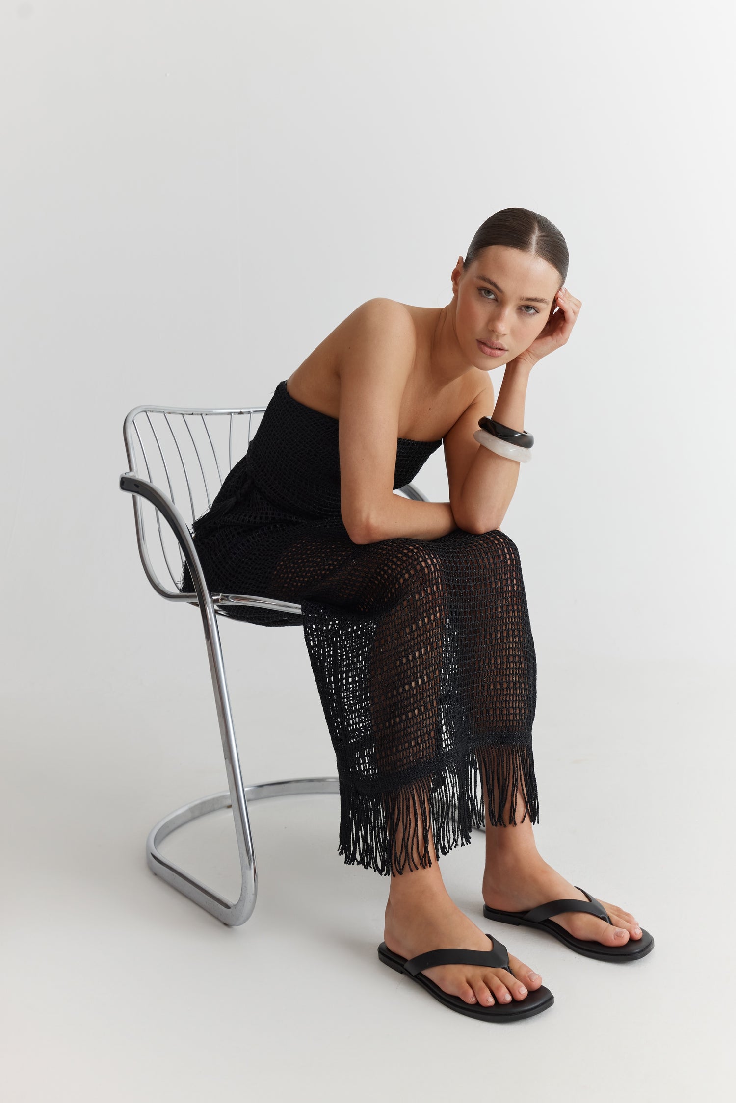 Sascha Casual Thongs - Black