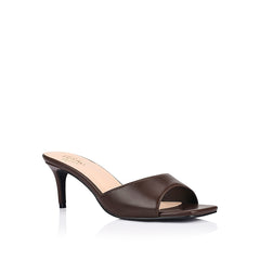 Women's slip on mule in vegan chocolate brown materials with square toe