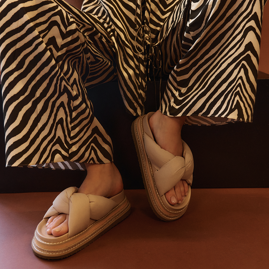 Thames Flatform Slides - Stone Beige