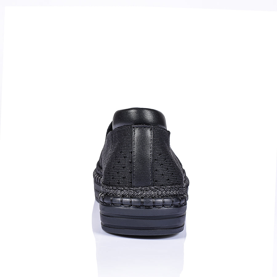 Queen Slip On Sneakers - Black/Black