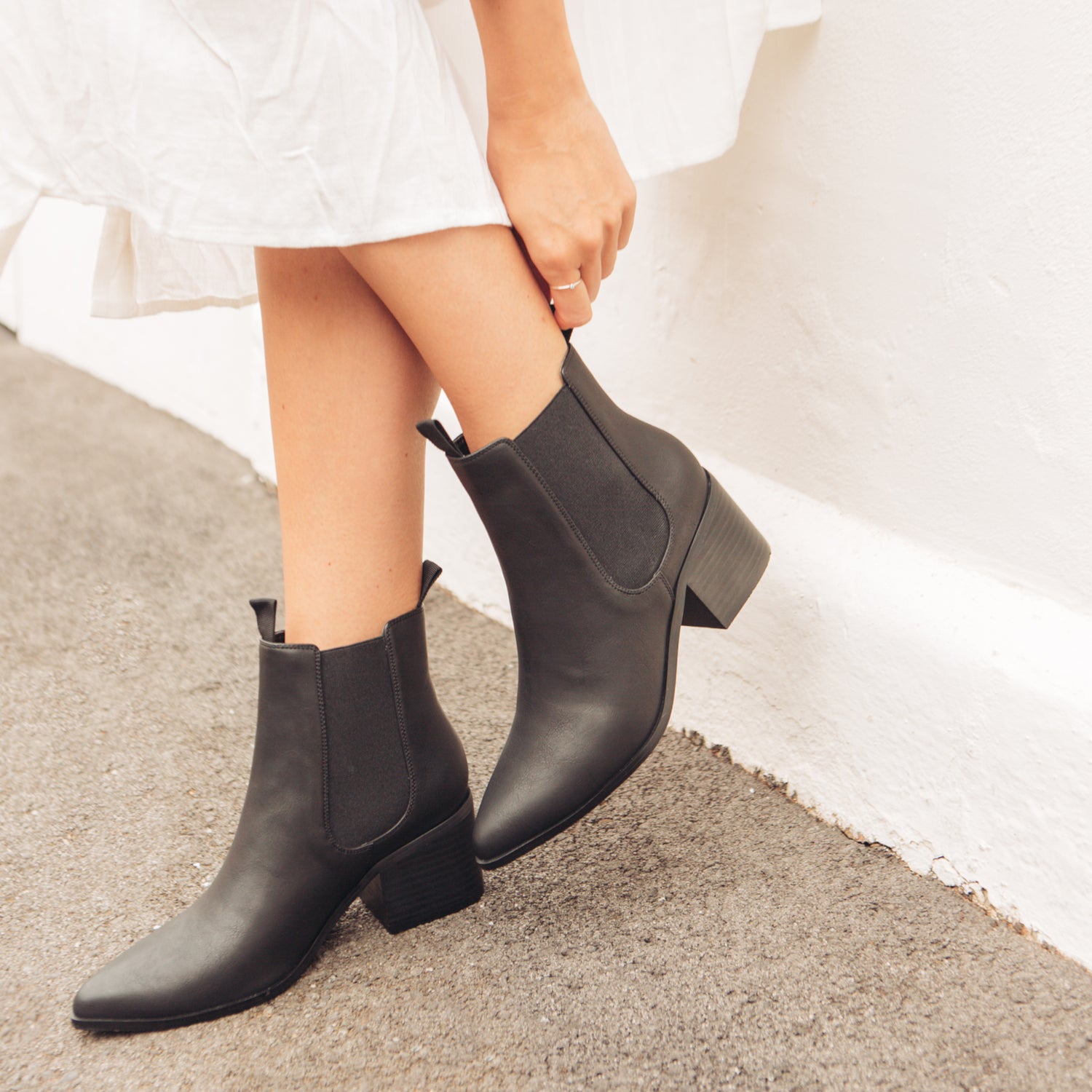 Filo Chelsea Ankle Boots - Black