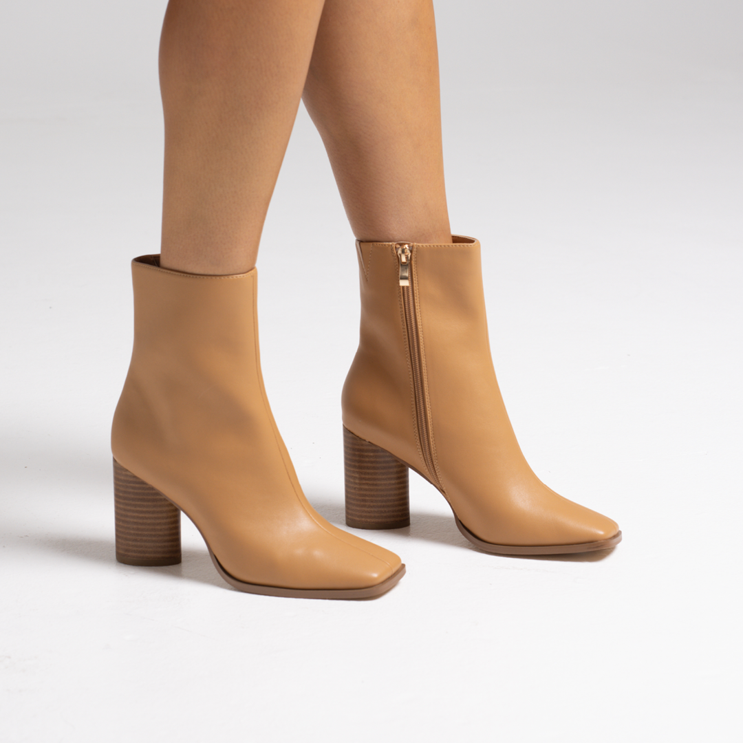 Wendell Ankle Boots - Tan